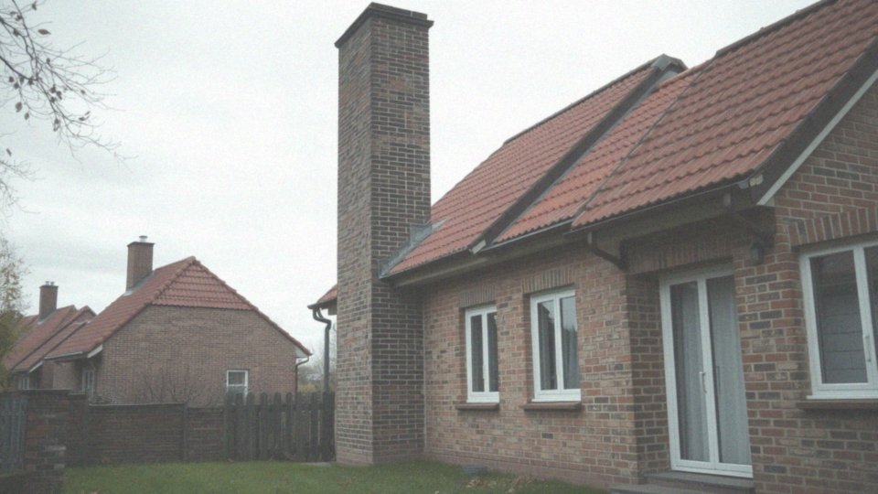 Jak sąd może pomóc w rozwiązaniu problemu z kominem?