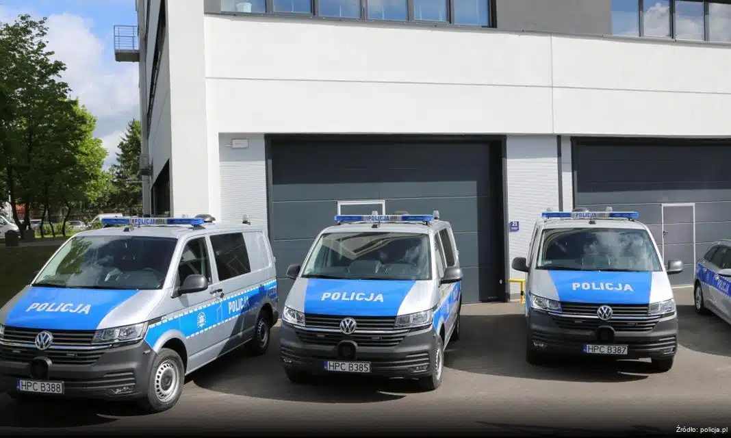 Nowi Policjanci w Warmii i Mazurach – Ślubowanie oraz Wyróżnienia